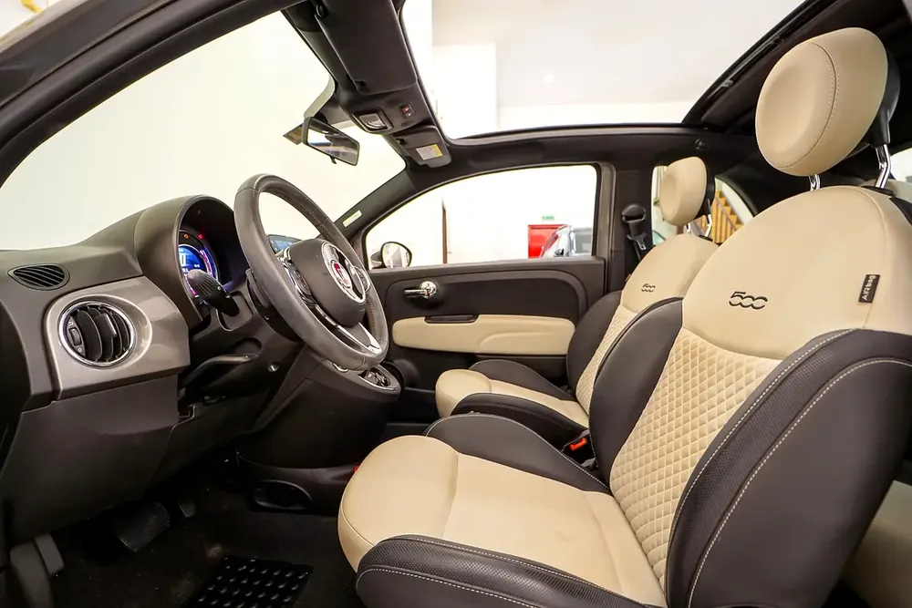 AED 611 PM | FIAT 500 DOLCEVITA CABRIO 2022 | SINGLE OWNER | PRISTINE CONDITION | GCC - Image 10