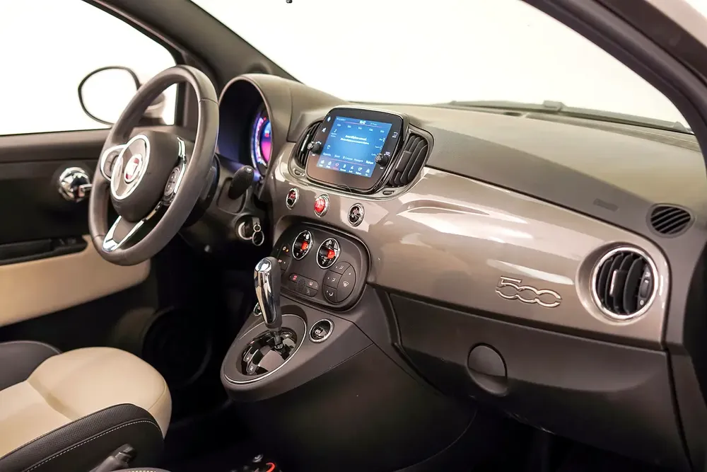 AED 611 PM | FIAT 500 DOLCEVITA CABRIO 2022 | SINGLE OWNER | PRISTINE CONDITION | GCC - Image 16