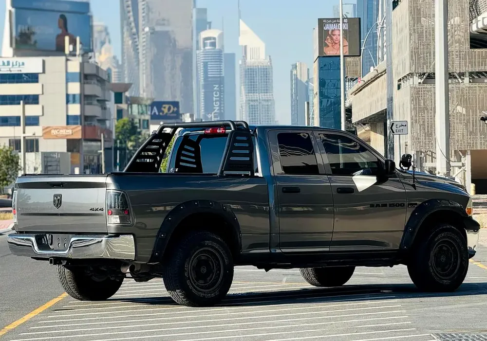 Dodge Ram 1500 SLT 2012 GCC Specs - Image 4