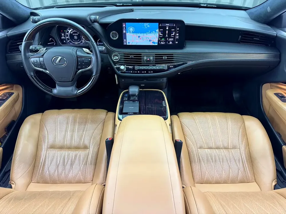Lexus LS 500 2022 | Well Maintained | GCC Specs | GCC | Pristine Condition - Image 15