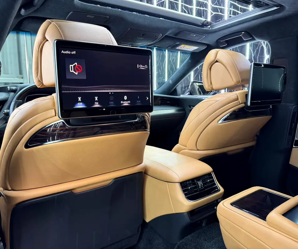 Lexus LS 500 2022 | Well Maintained | GCC Specs | GCC | Pristine Condition - Image 17