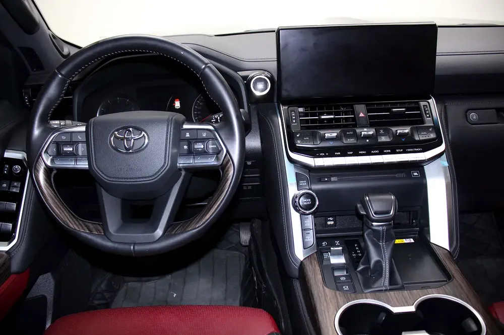 VXR Toyota Land Cruiser 2023 - Image 7