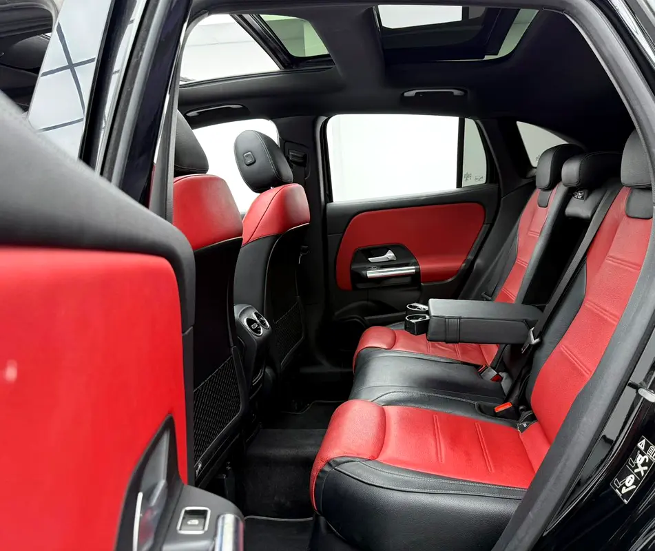 2022 Mercedes-AMG GLA35 ,Gargash Warranty + Service Contract ,Full Gargash Service History ,GCC - Image 16
