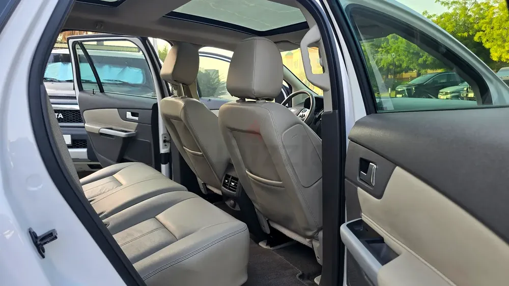 Ford Edge LIMITED Gcc like new - Image 12