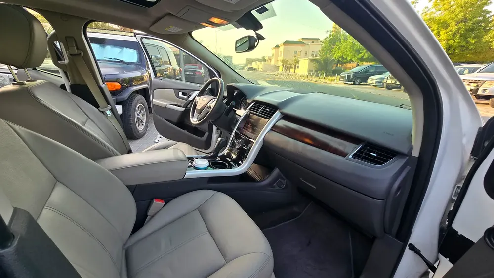 Ford Edge LIMITED Gcc like new - Image 13