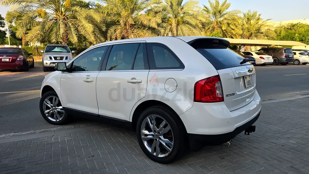 Ford Edge LIMITED Gcc like new - Image 4