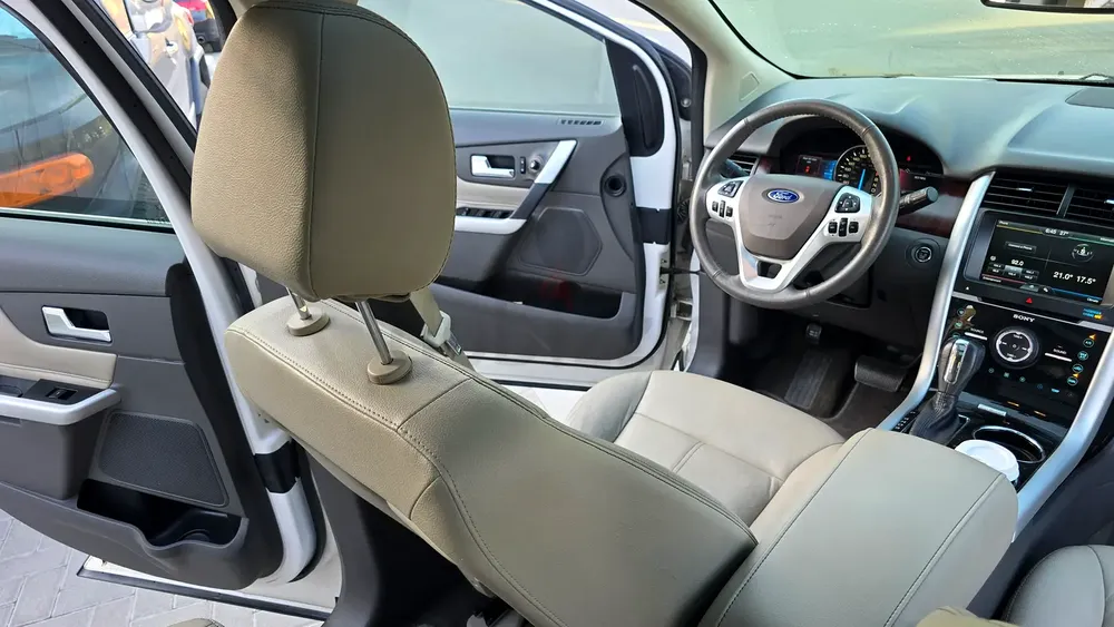 Ford Edge LIMITED Gcc like new - Image 9