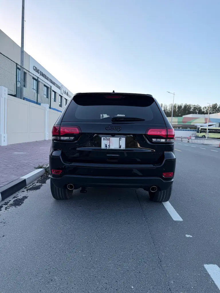 Jeep Grand Cherokee Limited V6 3.6L - Image 13