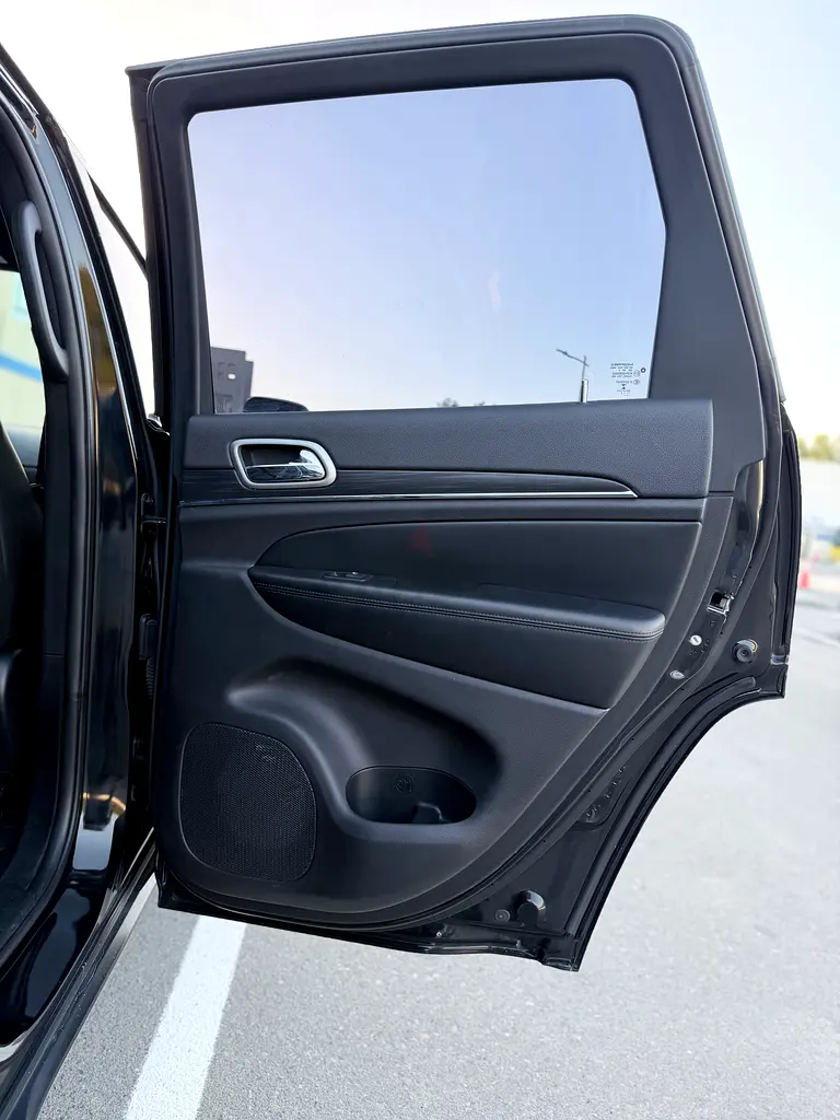 Jeep Grand Cherokee Limited V6 3.6L - Image 8