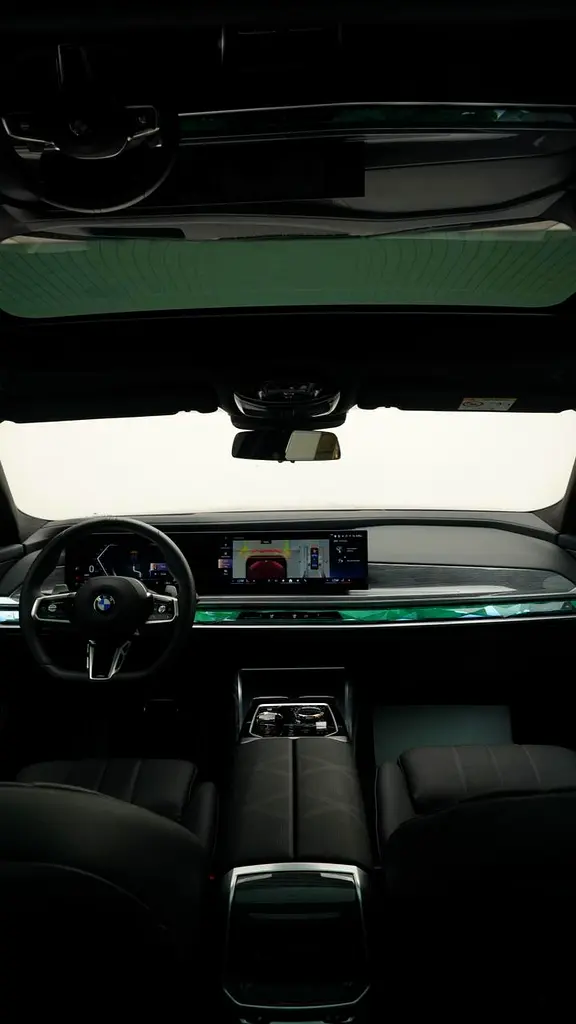 2026 BMW 740i xDrive | GCC Specs | Brand New Luxury Sedan - Image 5