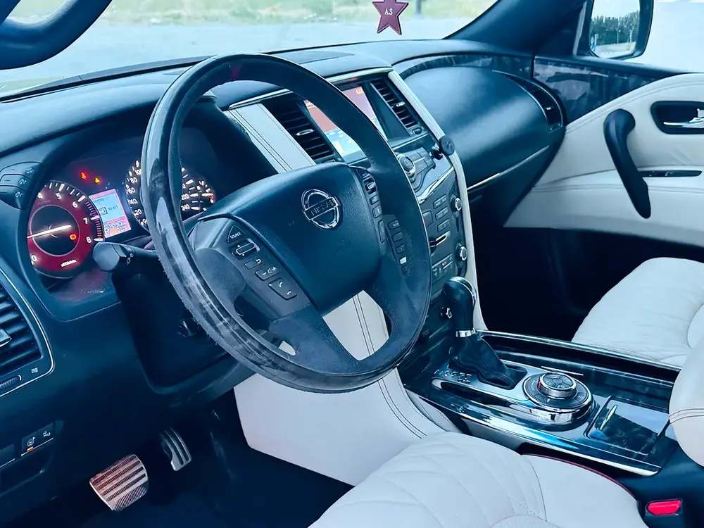 NISMO MODEL 2016 GCC CAR PERFECT CONDITION INSIDE AND OUTSIDE FULL OPTION - Image 9