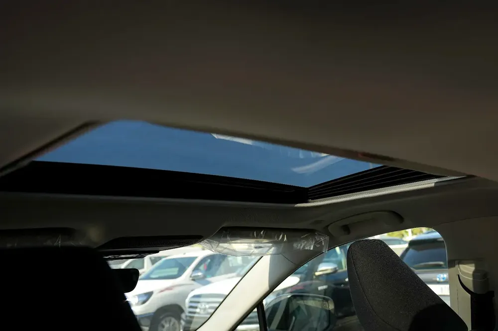 Toyota RAV4 XLE Premium 2026 - RADAR GCC Specs - Image 15