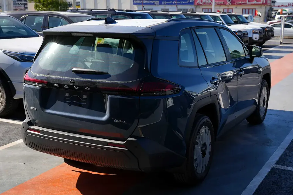 Toyota RAV4 XLE Premium 2026 - RADAR GCC Specs - Image 4