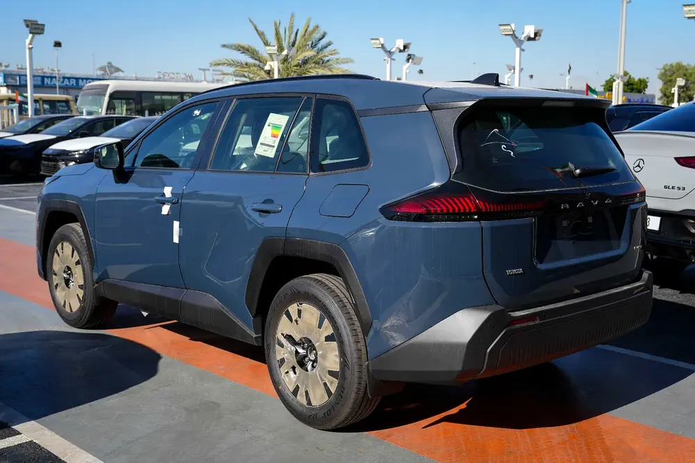 Toyota RAV4 XLE Premium 2026 - RADAR GCC Specs - Image 6