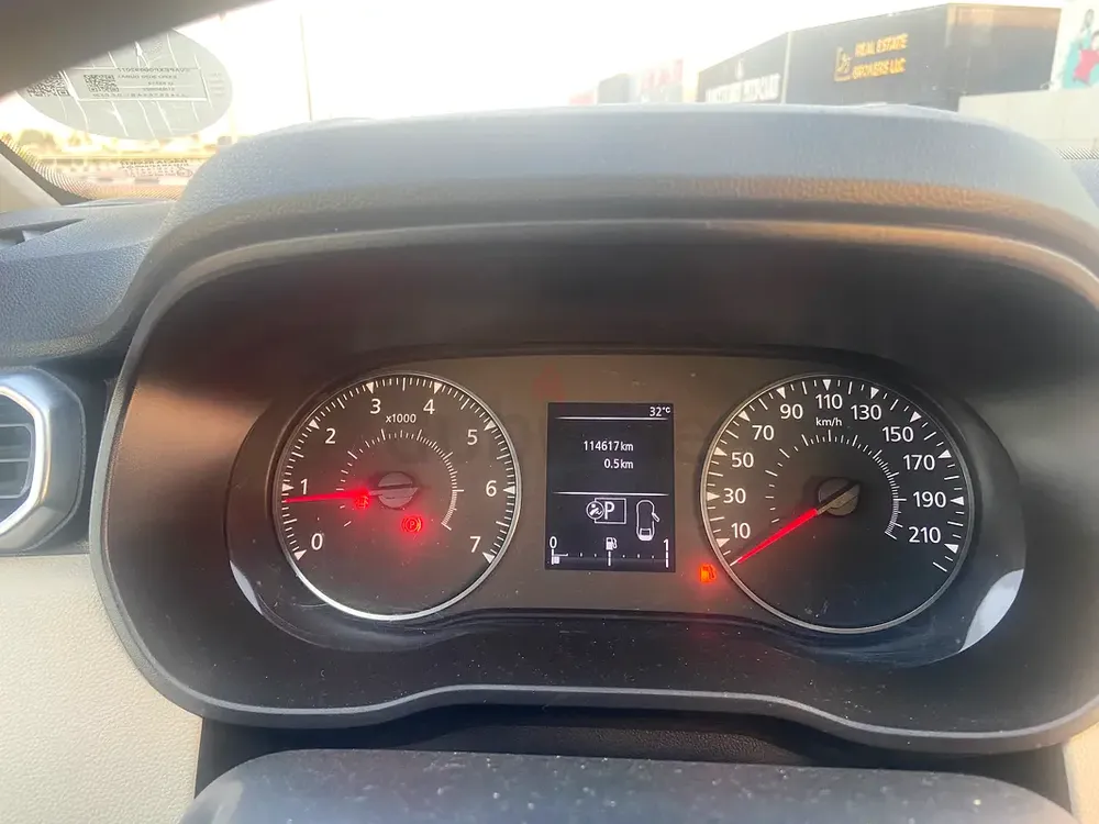 Renault Duster 2021| Good Condition| First owner - Image 9