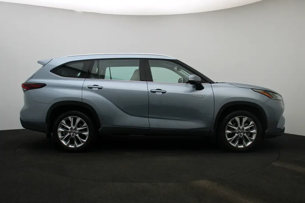 HIGHLANDER 5 DR 4X4 H 2.5L CVT VXR RA - Image 5
