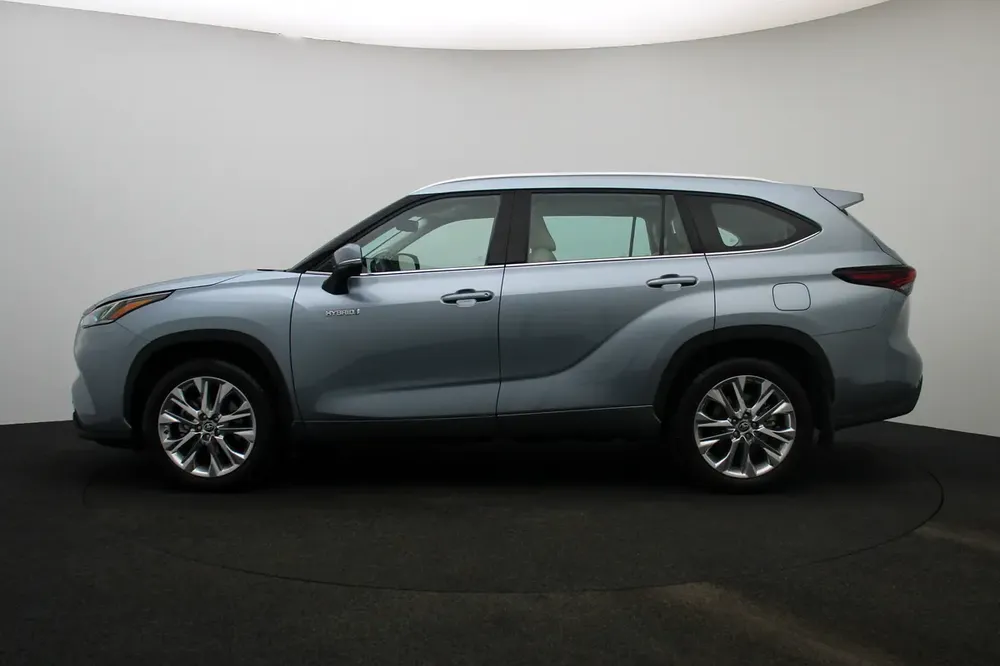 HIGHLANDER 5 DR 4X4 H 2.5L CVT VXR RA - Image 6