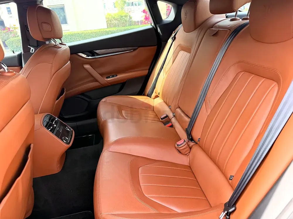 Maserati Quattroporte 2015 Base | GCC Specs | Pristine Condition - Image 5