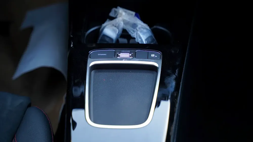 MERCEDES -BEN A 200L 1.5L V4 FULL OPTION MODEL 2025 CHINESE SPECS - Image 15