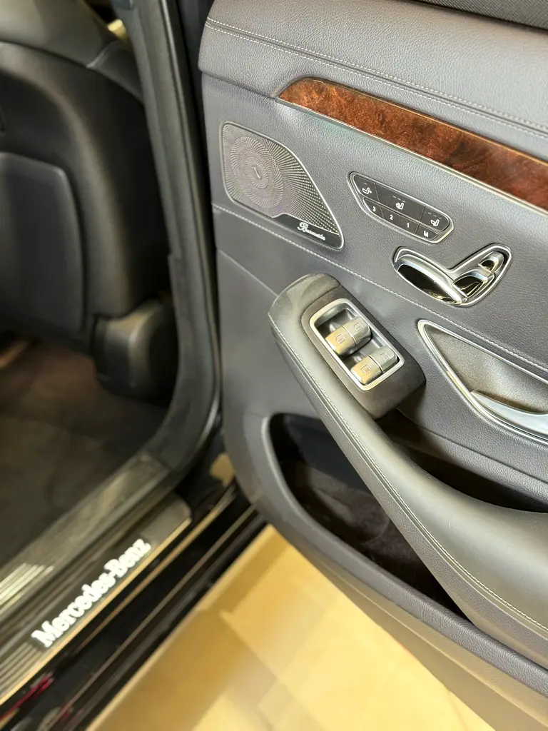 Mercedes-Benz S-Class S 560 4MATIC 2020 - American Specs - Image 16
