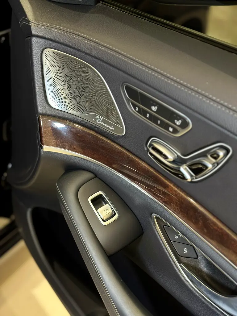 Mercedes-Benz S-Class S 560 4MATIC 2020 - American Specs - Image 17