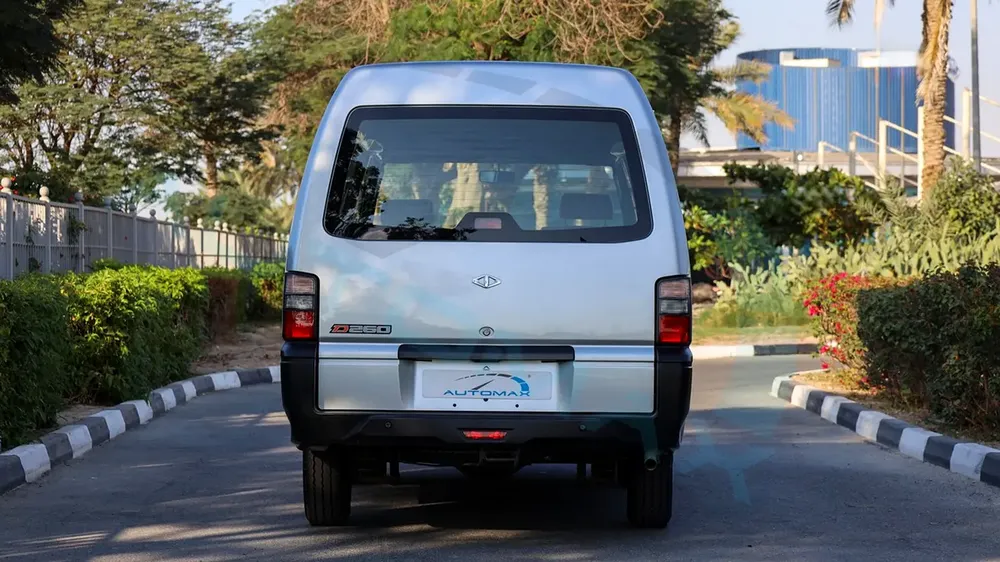 2025 CMC D260 Panel Van 2.4L RWD GCC 0Km With 3 Years Or 100,000 Km Warranty - Image 6