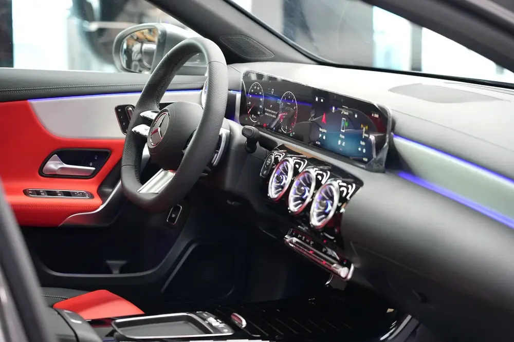 Mercedes-Benz A-Class A 200 (GCC Specs) - 2026 - Image 9