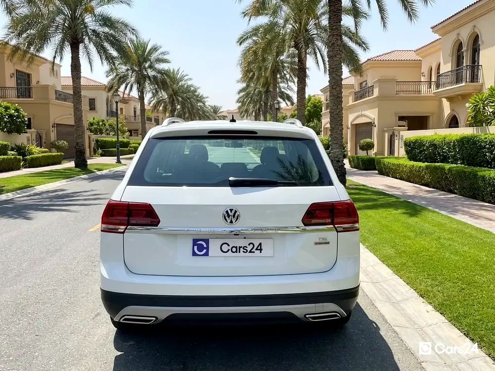 AED 791/month | 0 Downpayment | Free 3 Months Warranty | 30 Day Return | VOLKSWAGEN TERAMONT 2019 - Image 4