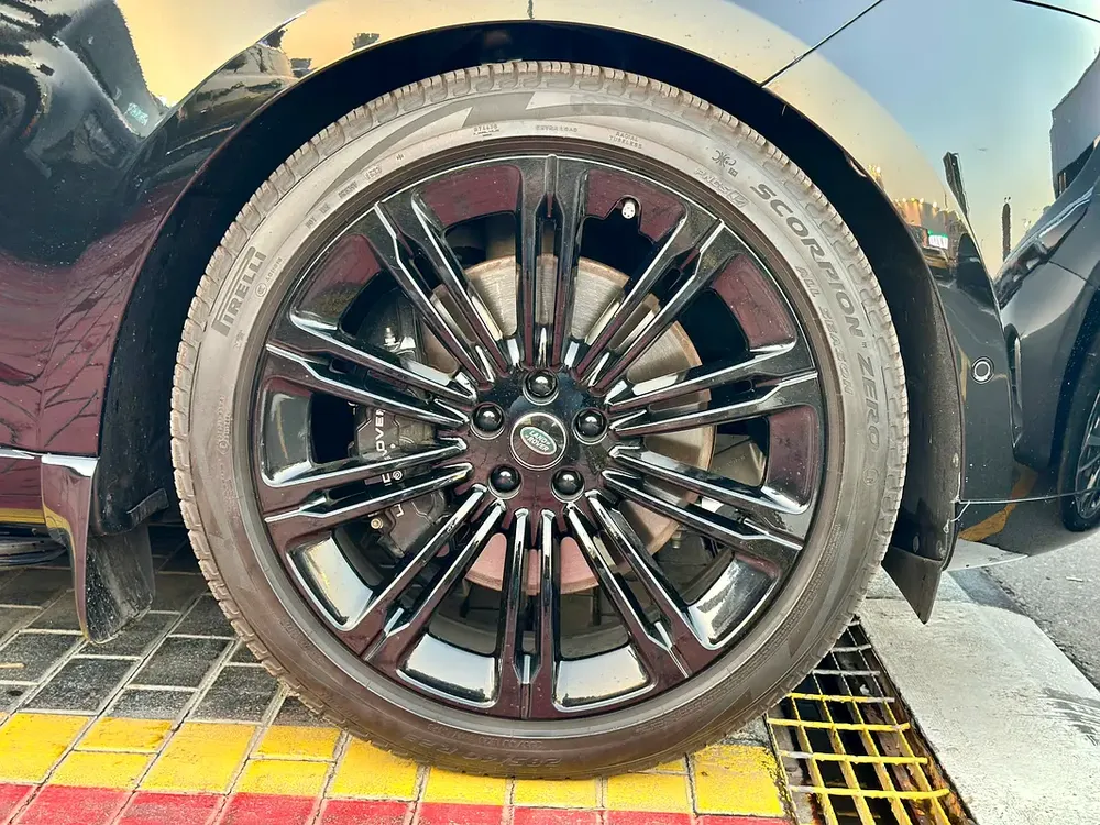 VOGUE | P530 V8 | CLEAN TITLE | CLEAN CARFAX | 2023 - Image 15