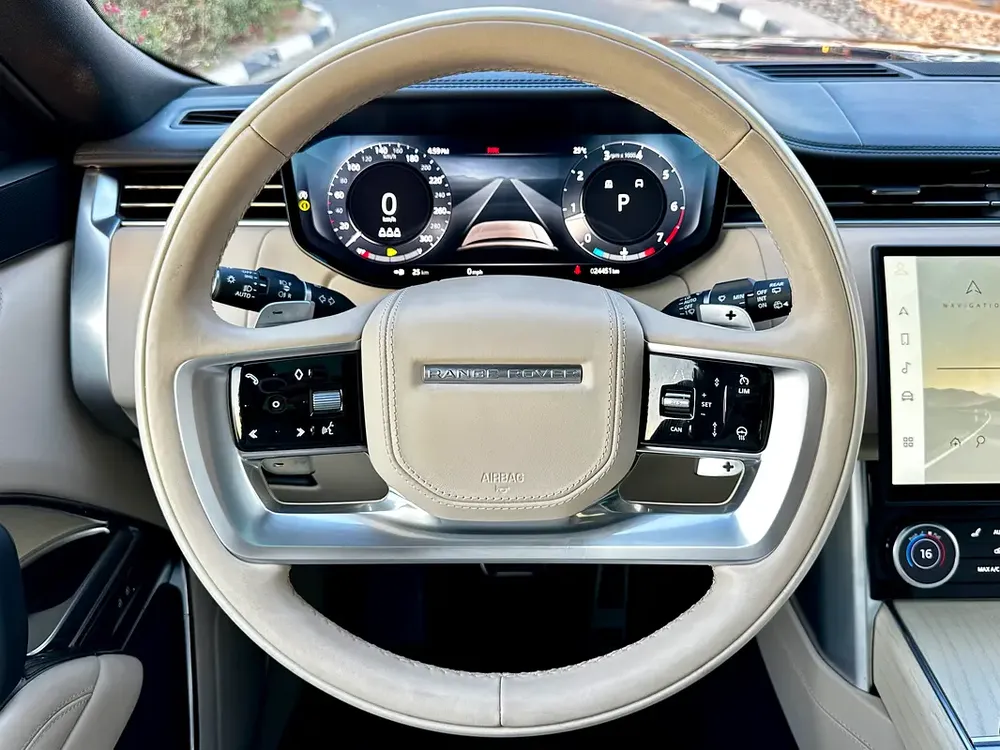 VOGUE | P530 V8 | CLEAN TITLE | CLEAN CARFAX | 2023 - Image 8