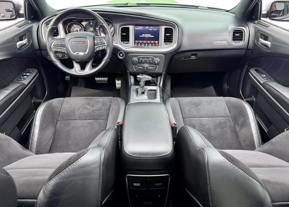 2019 Dodge Charger R/T, Warranty, Full Service History, Fully Loaded, Excellent Condition, GCC - Image 13