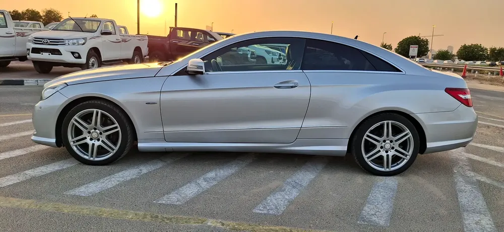 Mercedes-Benz E-Class E 350, 2012, Japanese Specs - Image 9