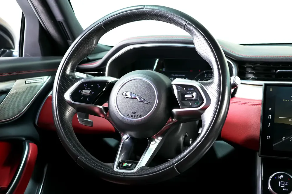 Jaguar XF R Sport-Al Tayer Full Service History-Red/Black Full Leather Interior-Premium Sound System - Image 20
