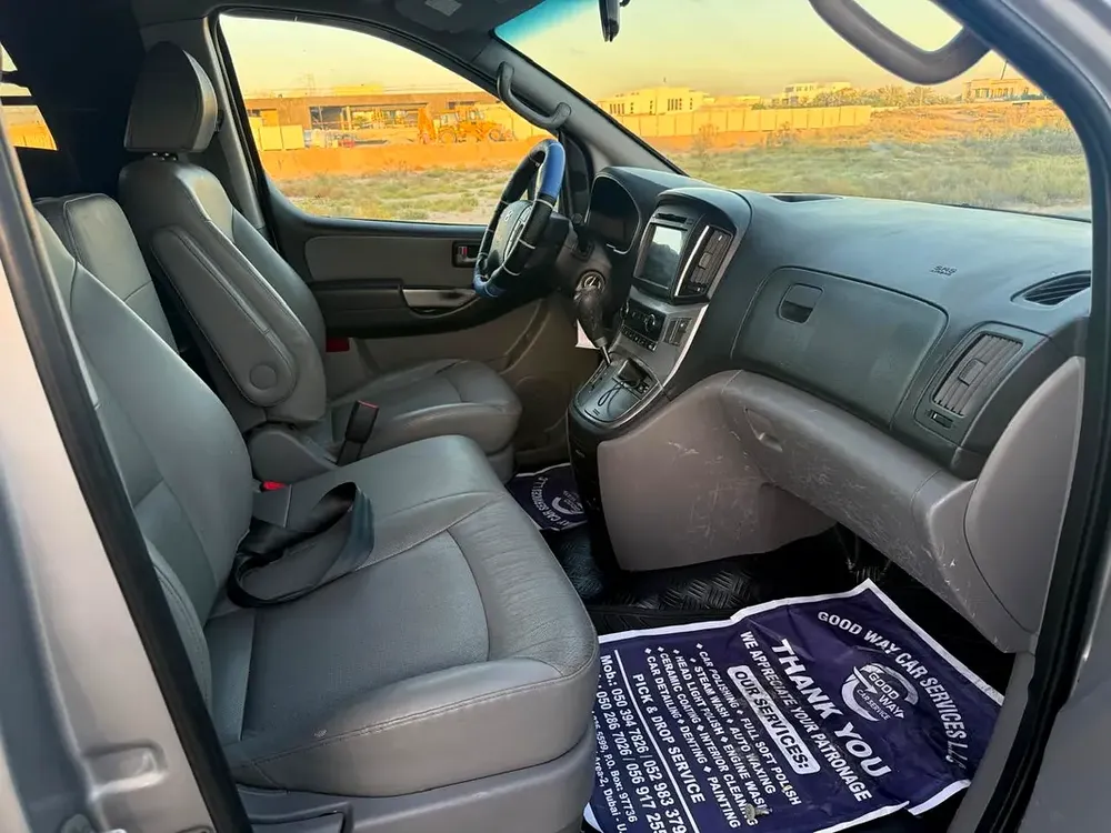 For sale Hyundai STAREX 2017 model automatic delivery van - Image 14