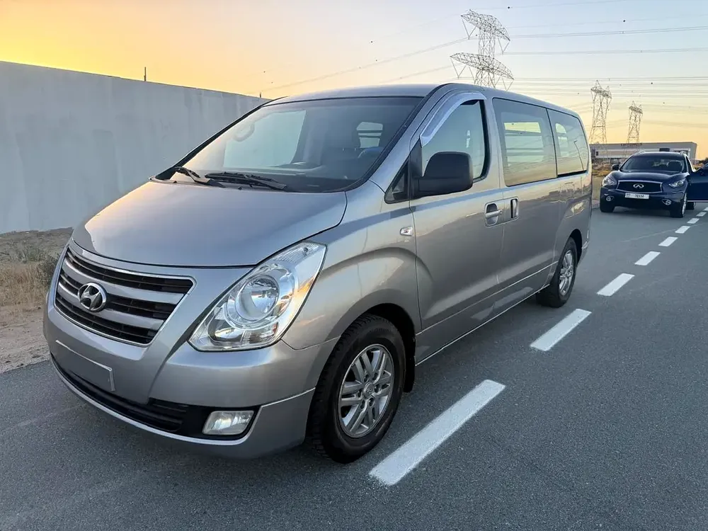For sale Hyundai STAREX 2017 model automatic delivery van - Image 6