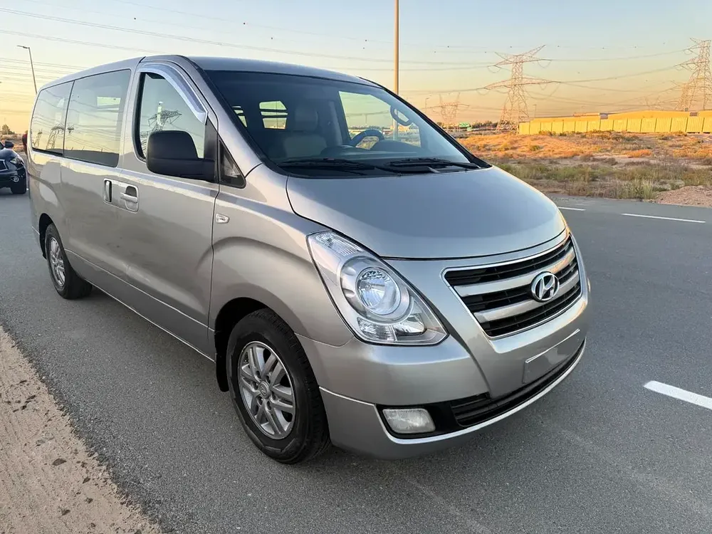 For sale Hyundai STAREX 2017 model automatic delivery van - Image 7