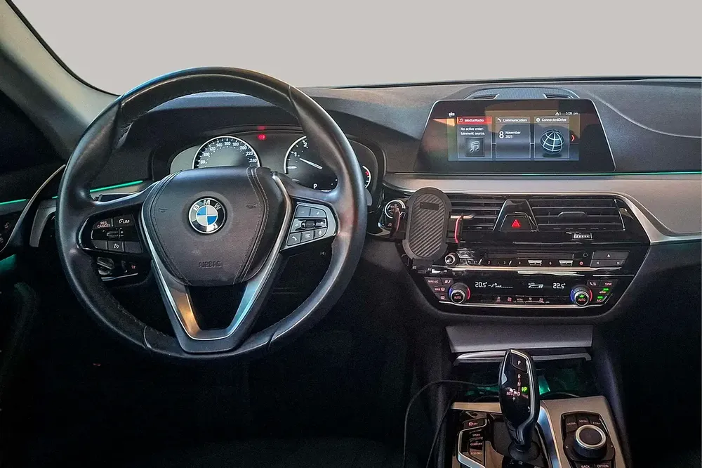 AED 1444/month | 2020 BMW 5-Series 520i | GCC Specs | Ref#392571 - Image 10