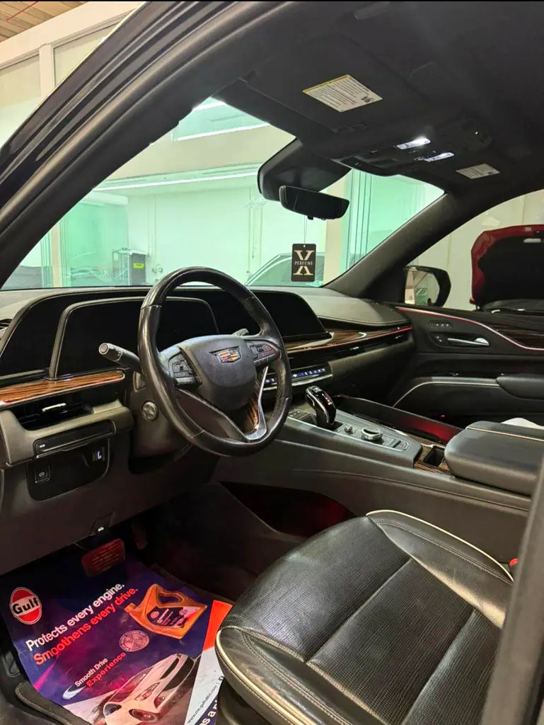 Cadillac Esclade 600 Black Edition 2023 Model - Image 12