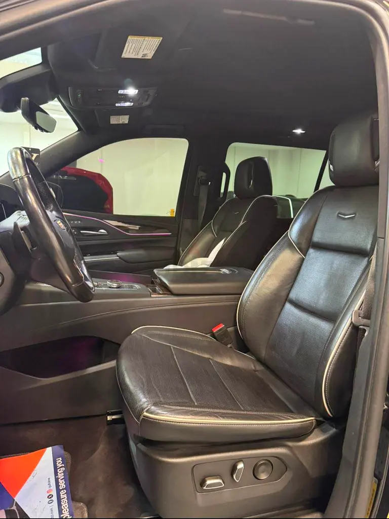 Cadillac Esclade 600 Black Edition 2023 Model - Image 13