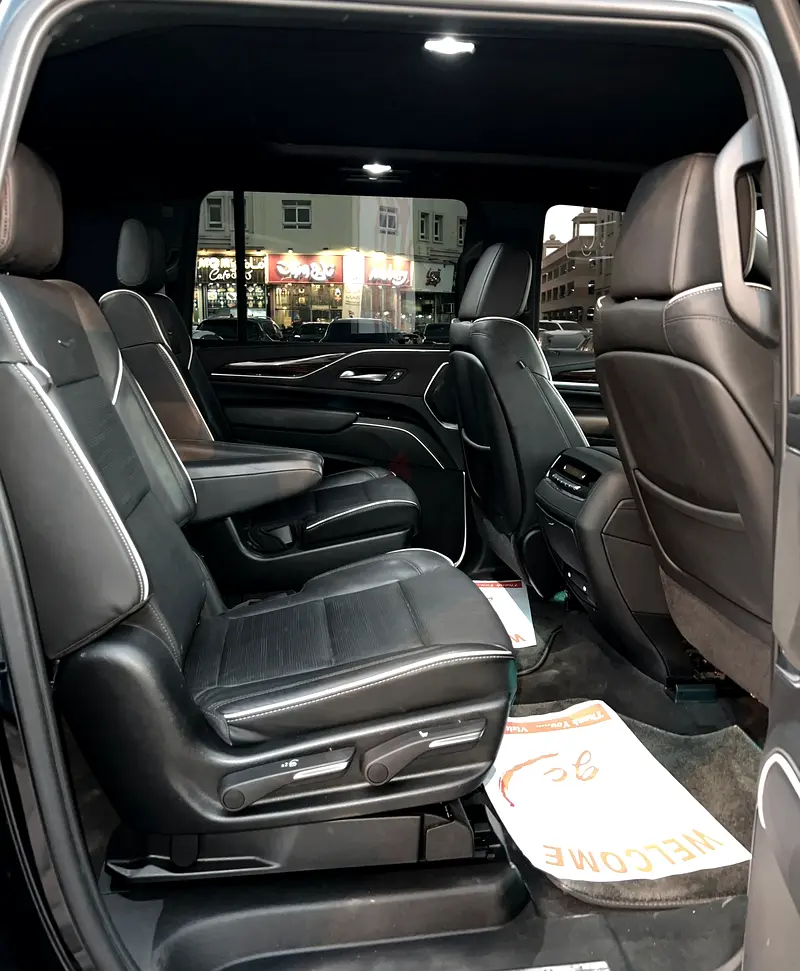 Cadillac Esclade 600 Black Edition 2023 Model - Image 14