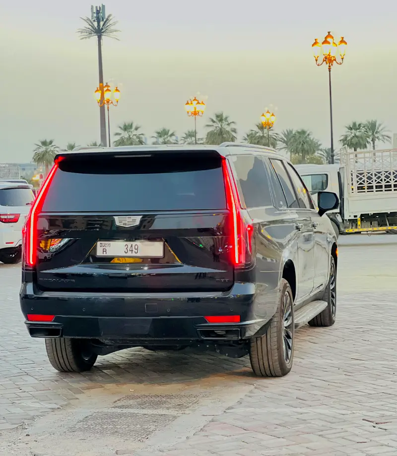 Cadillac Esclade 600 Black Edition 2023 Model - Image 6