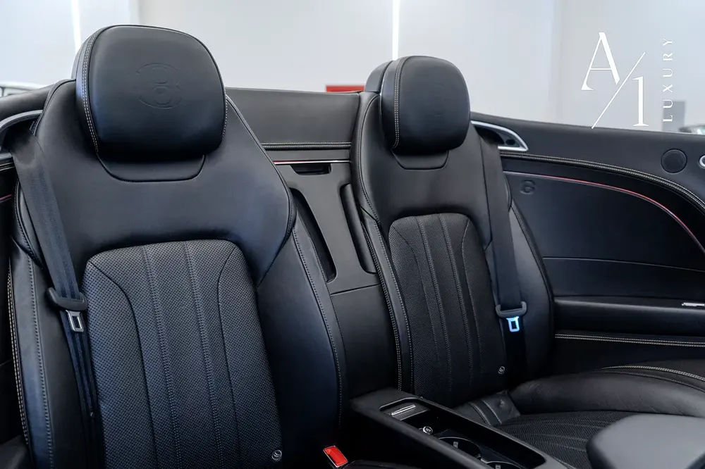 2020 Bentley Continental GTC Mulliner 1 of 100, Carbon Body Kit, GCC Specs, With Warranty - Image 14
