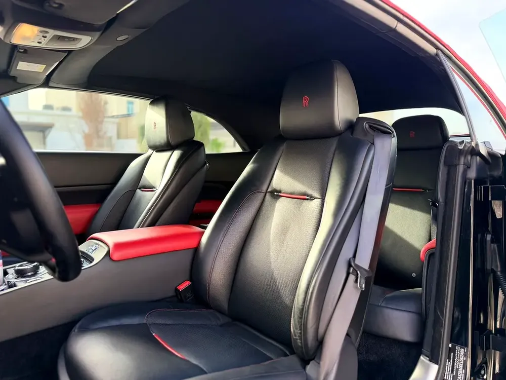 Rolls-Royce Dawn Black Badge 2020 - GCC Specs - Image 8