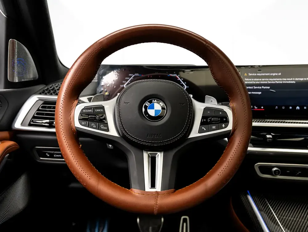 SUMMER STARTS NOW | EXCLUSIVE DEAL BY BLACKLINE, April 2029 Warranty + Service, Low KMs, GCC - Image 11