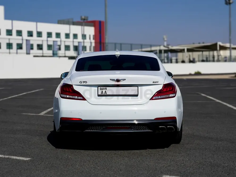 Genesis G70 2.0T 2020 GCC Excellent Condition, Full Service History - Image 8