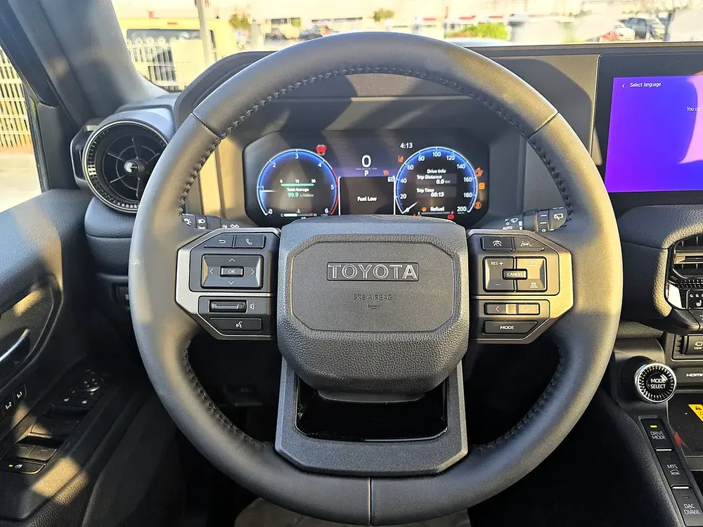 Toyota Prado Adventure 2.8l diesel A/T 4WD Black  color inside Brown 2026 Model - Image 10