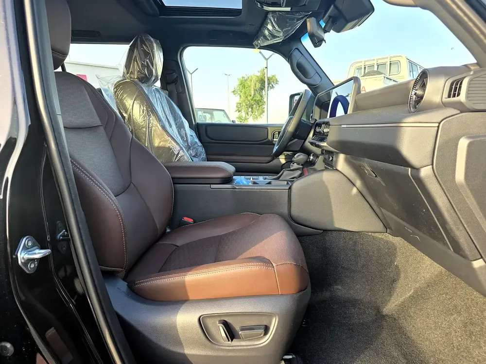 Toyota Prado Adventure 2.8l diesel A/T 4WD Black  color inside Brown 2026 Model - Image 11