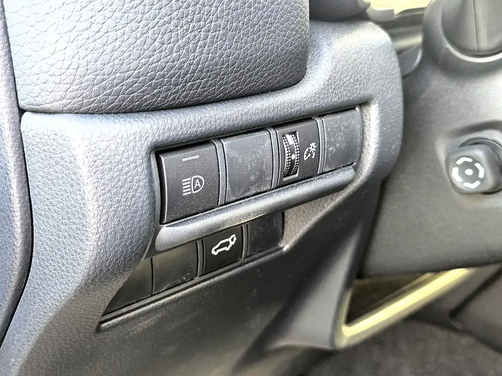 Toyota Prado Adventure 2.8l diesel A/T 4WD Black  color inside Brown 2026 Model - Image 15