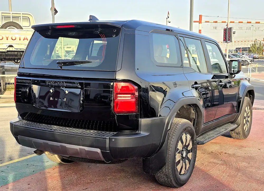 Toyota Prado Adventure 2.8l diesel A/T 4WD Black  color inside Brown 2026 Model - Image 6