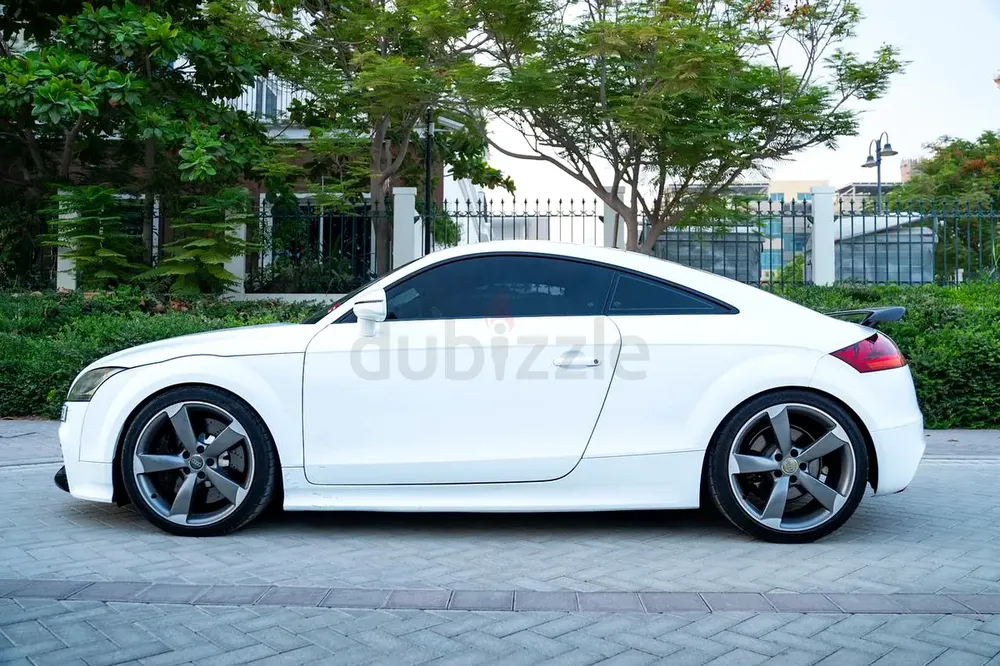 Audi TT RS 2.5 TFSI Quattro 2010 | GCC Specs | Performance Edition - Image 6